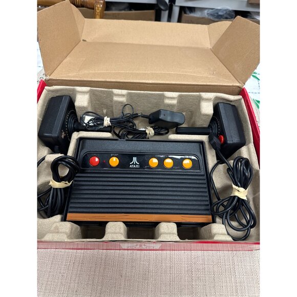 Atari flashback 8 untested console 2 joysticks and power chord in box SKU 3043 - Picture 8 of 8